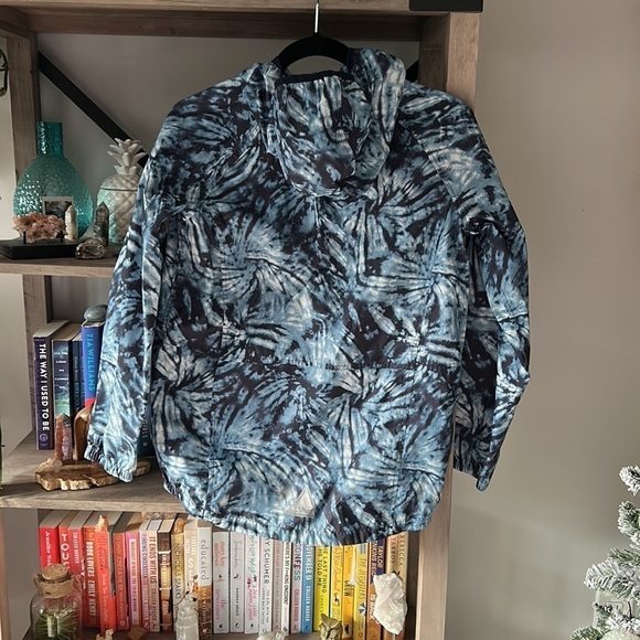 L.L. bean rain jacket - Picture 3 of 7